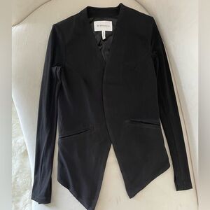 BCBG Generation Black Modern Blazer with Shoulder Pads Size XXS
